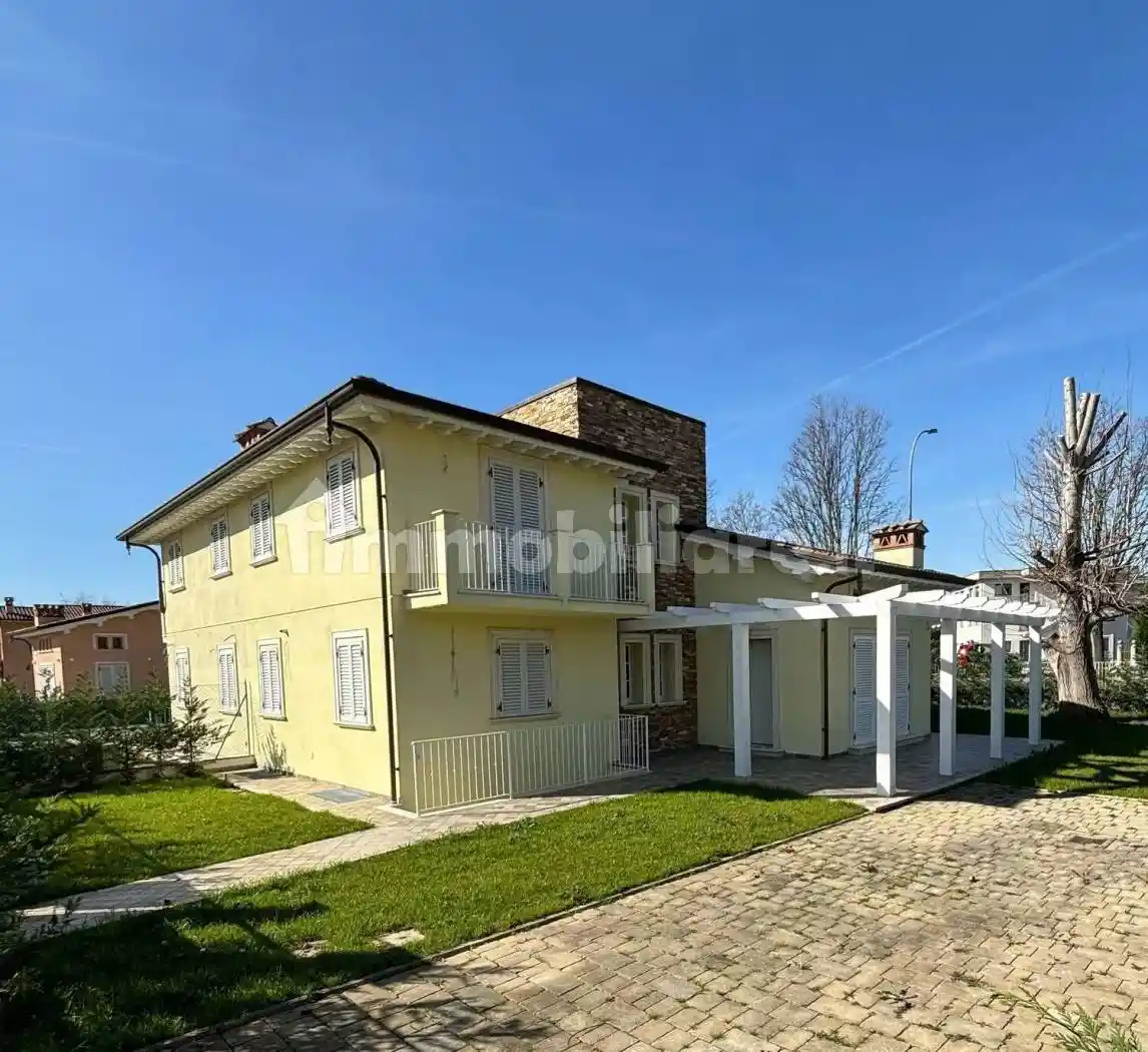 Villa in vendita a Pietrasanta