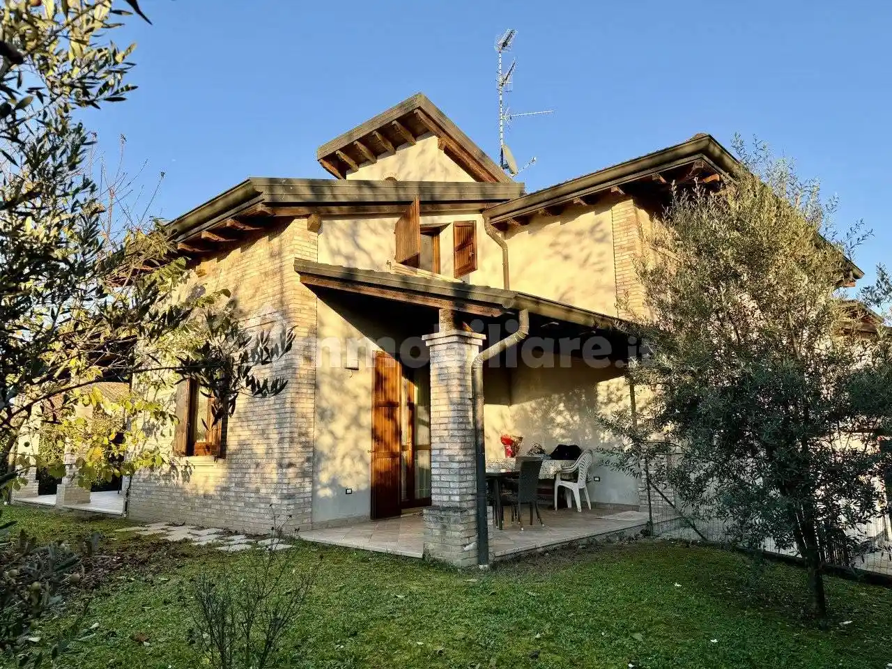Villa in vendita a Sissa Trecasali
