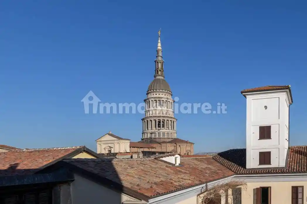 Appartamento in vendita a Novara