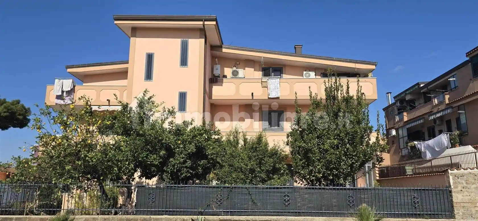 Terratetto plurifamiliare 730 m², ottimo stato, Capodrise - foto 3