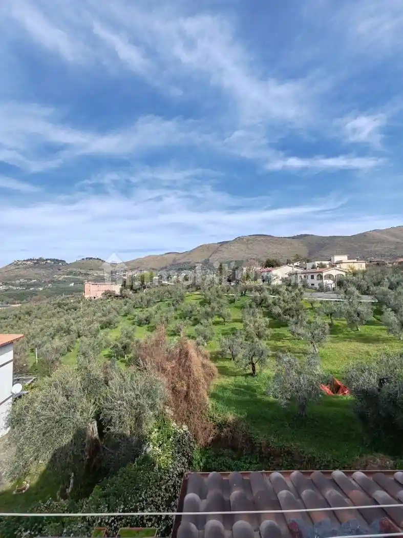 Appartamento in vendita a Fara in Sabina