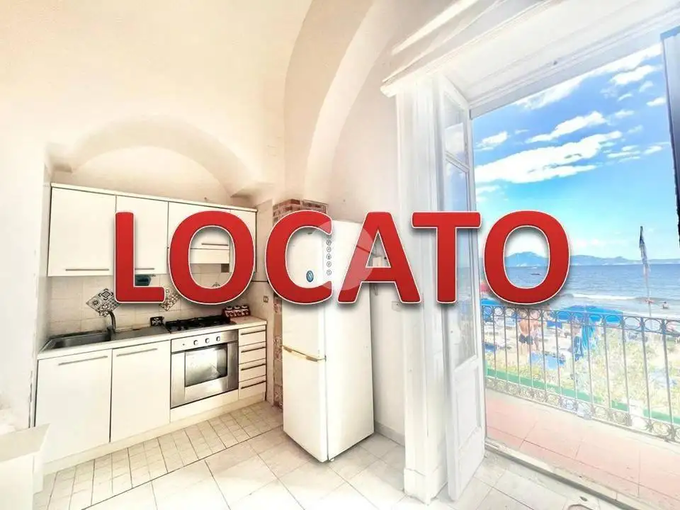 Appartamento in affitto a Napoli