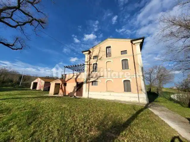 Rustico - Casale in vendita a Serra de' Conti