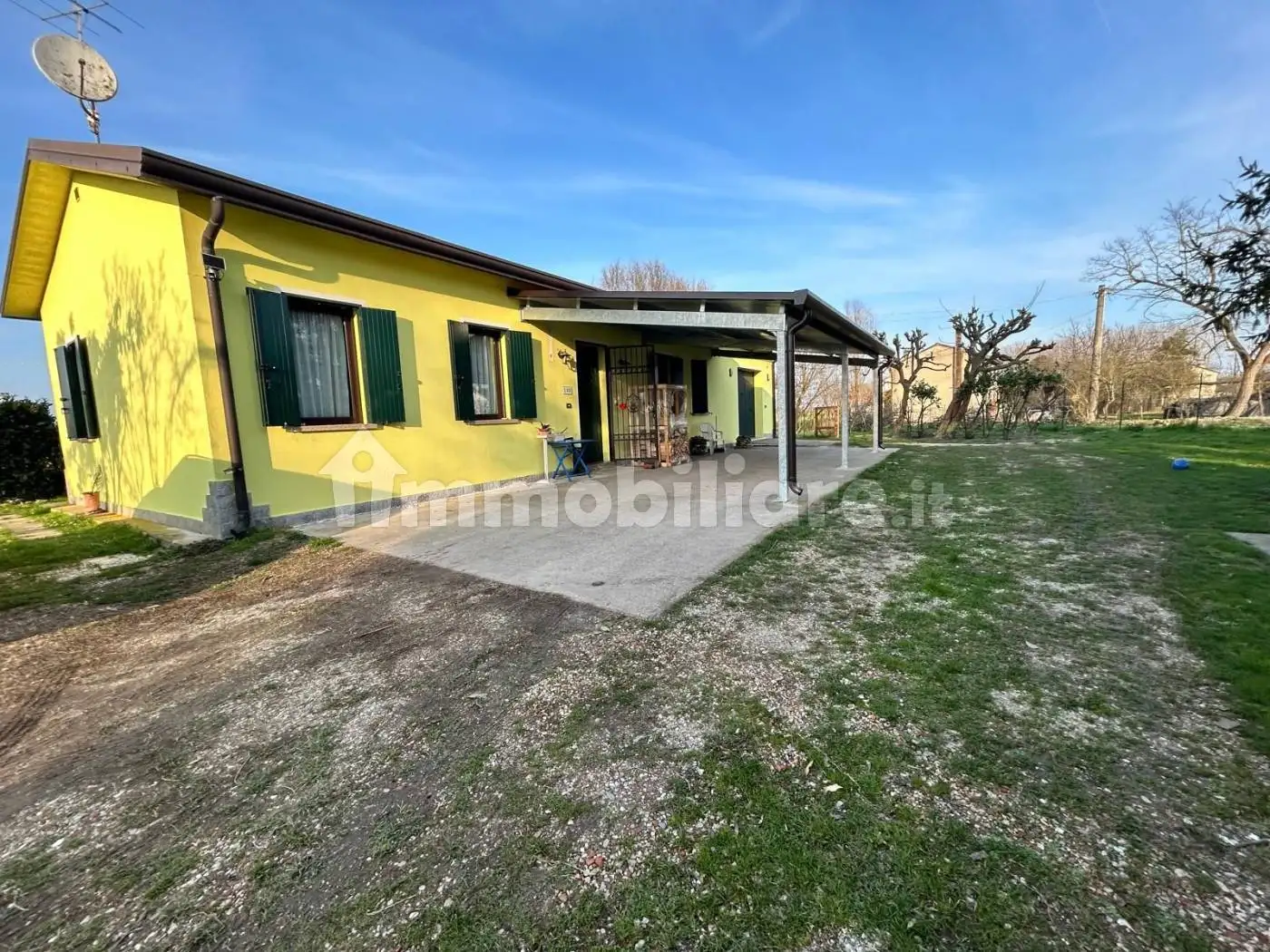 Villa in vendita a Papozze