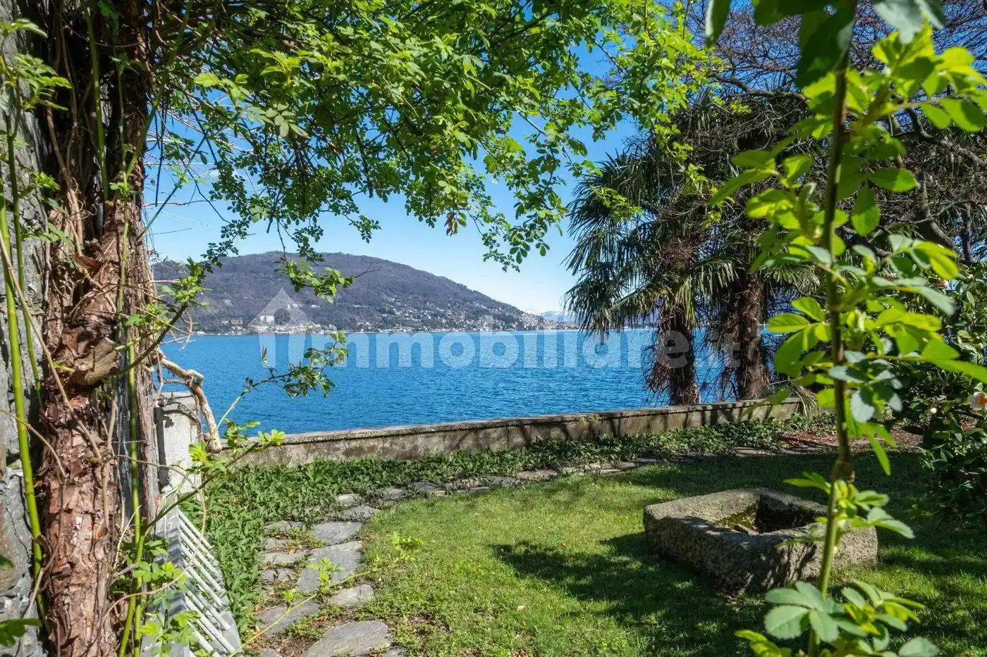 Villa in vendita a Baveno