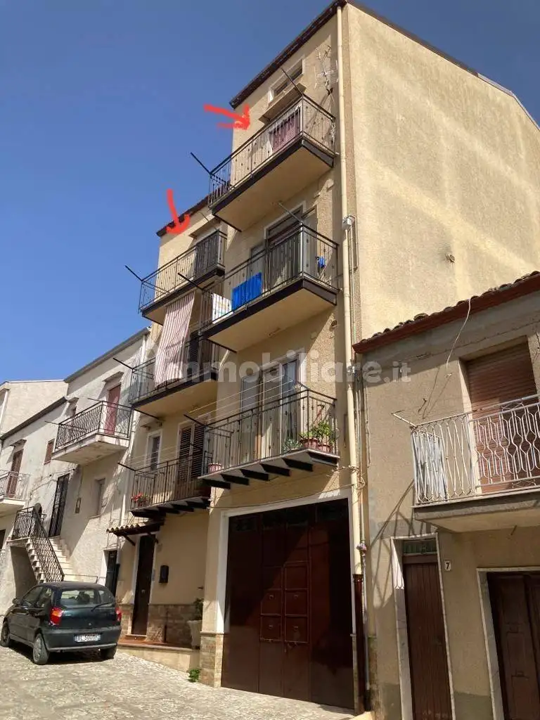 Appartamento in vendita a Prizzi