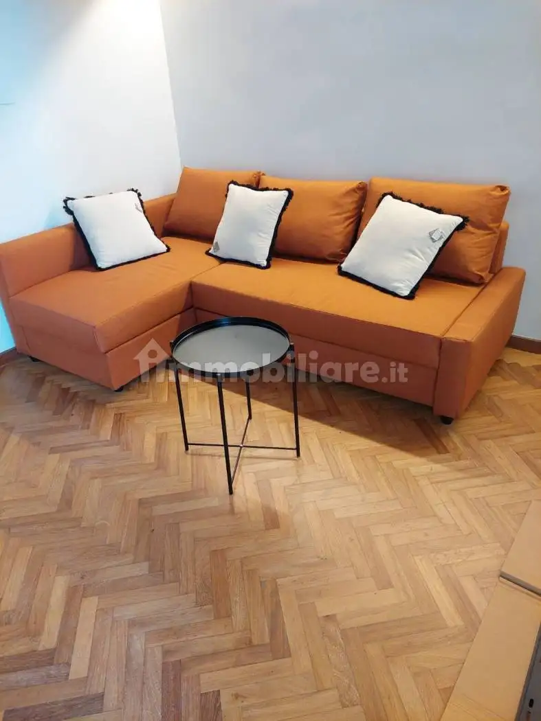 Appartamento in affitto a Napoli