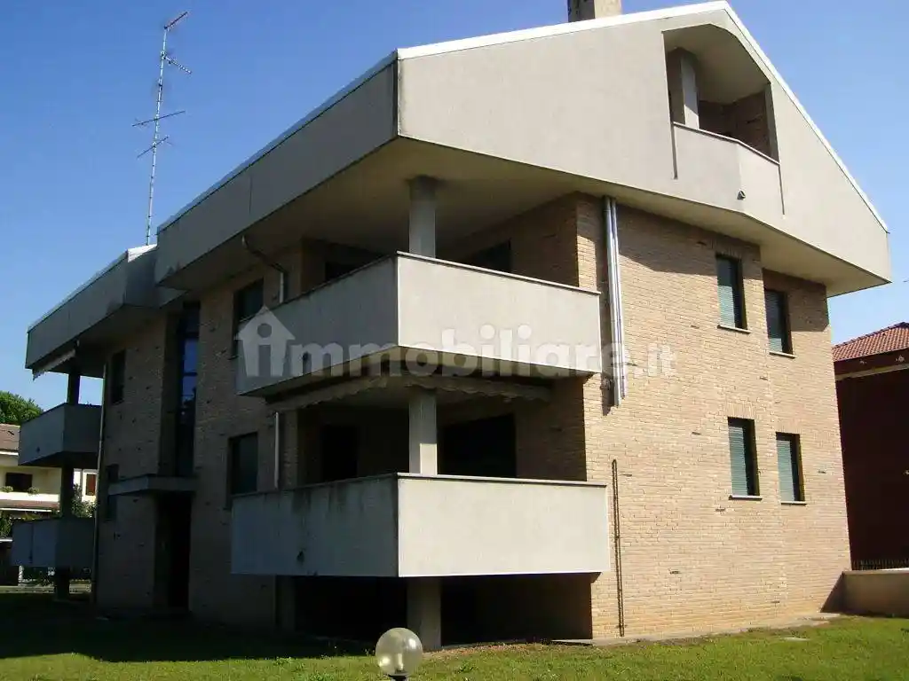 Appartamento in vendita a Saronno