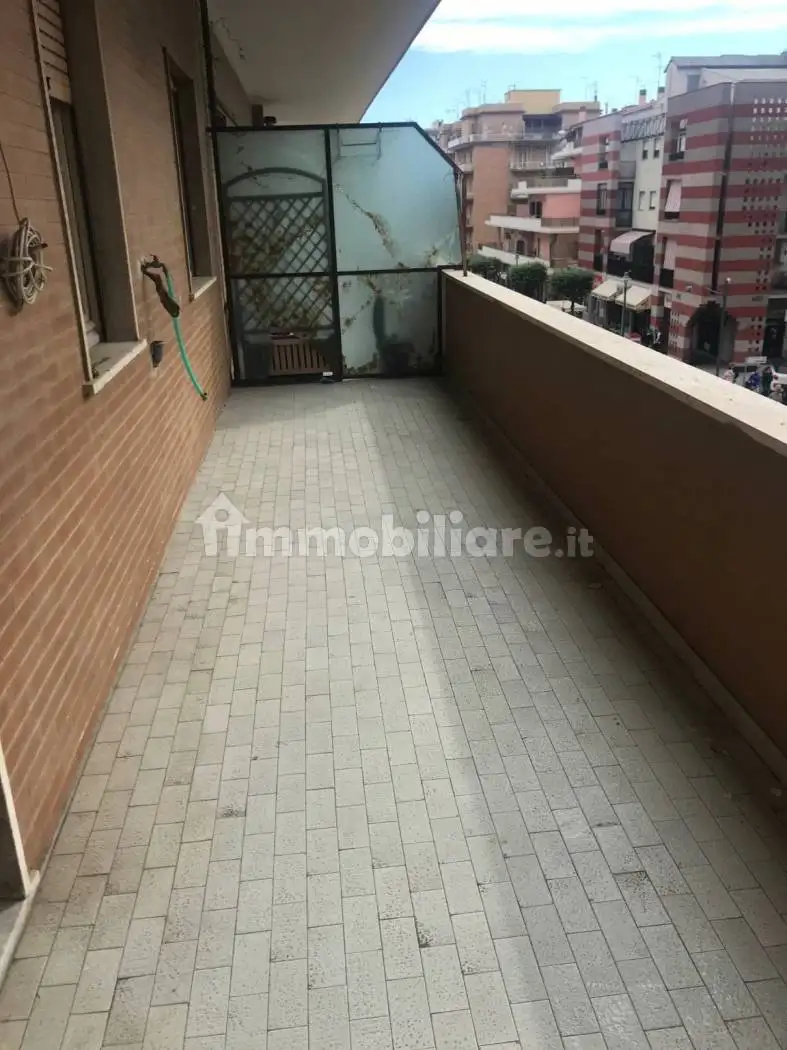 Appartamento in affitto a Ladispoli