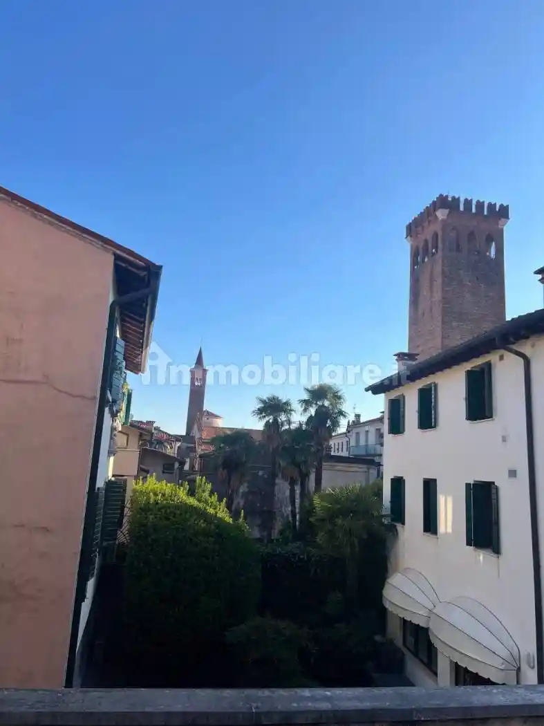 Casa indipendente in vendita a Bassano del Grappa