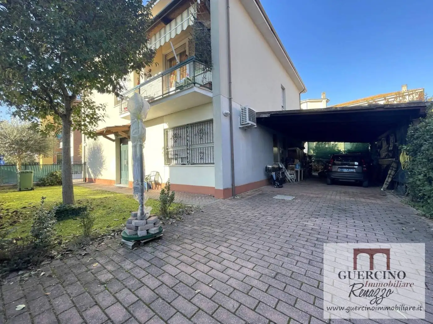 Villa in vendita a Cento