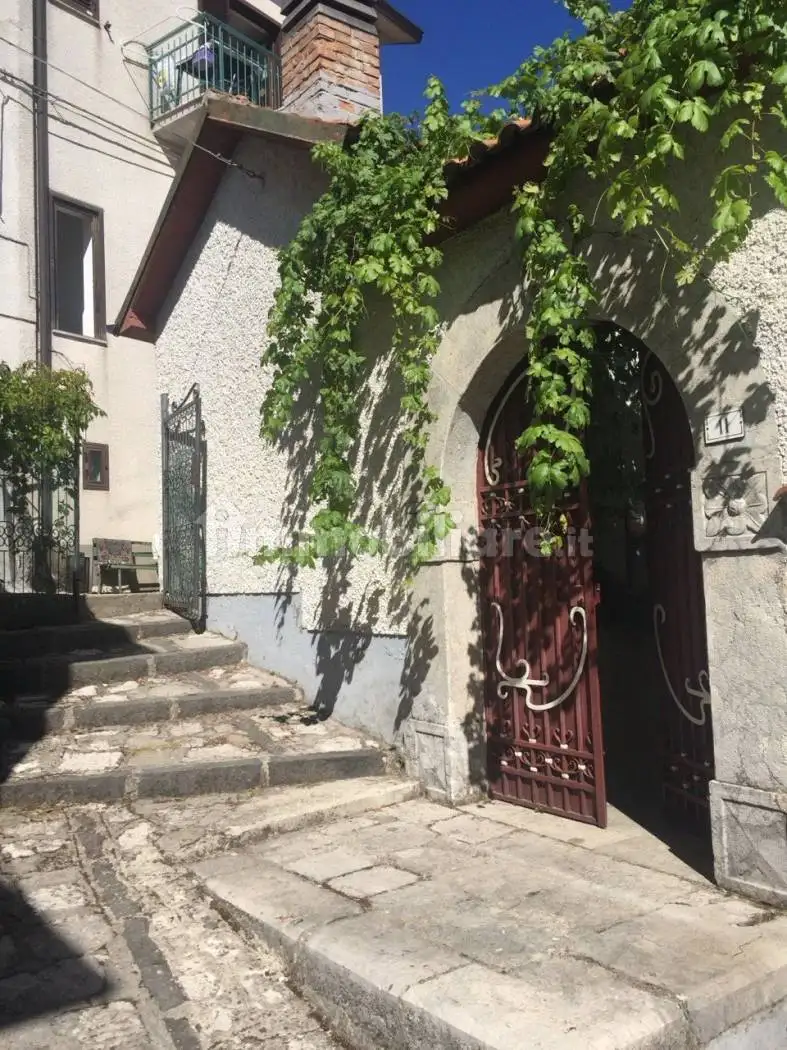 Villa in vendita a Montemarano