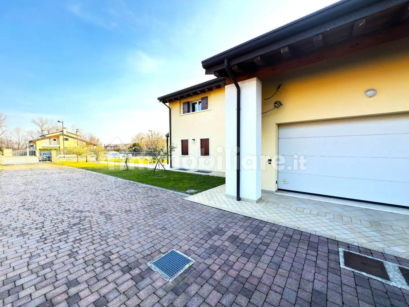 Villa bifamiliare via Rosales 5, Borso del Grappa - foto 4