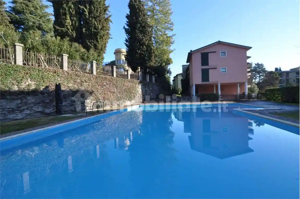 Appartamento in vendita a Gardone Riviera