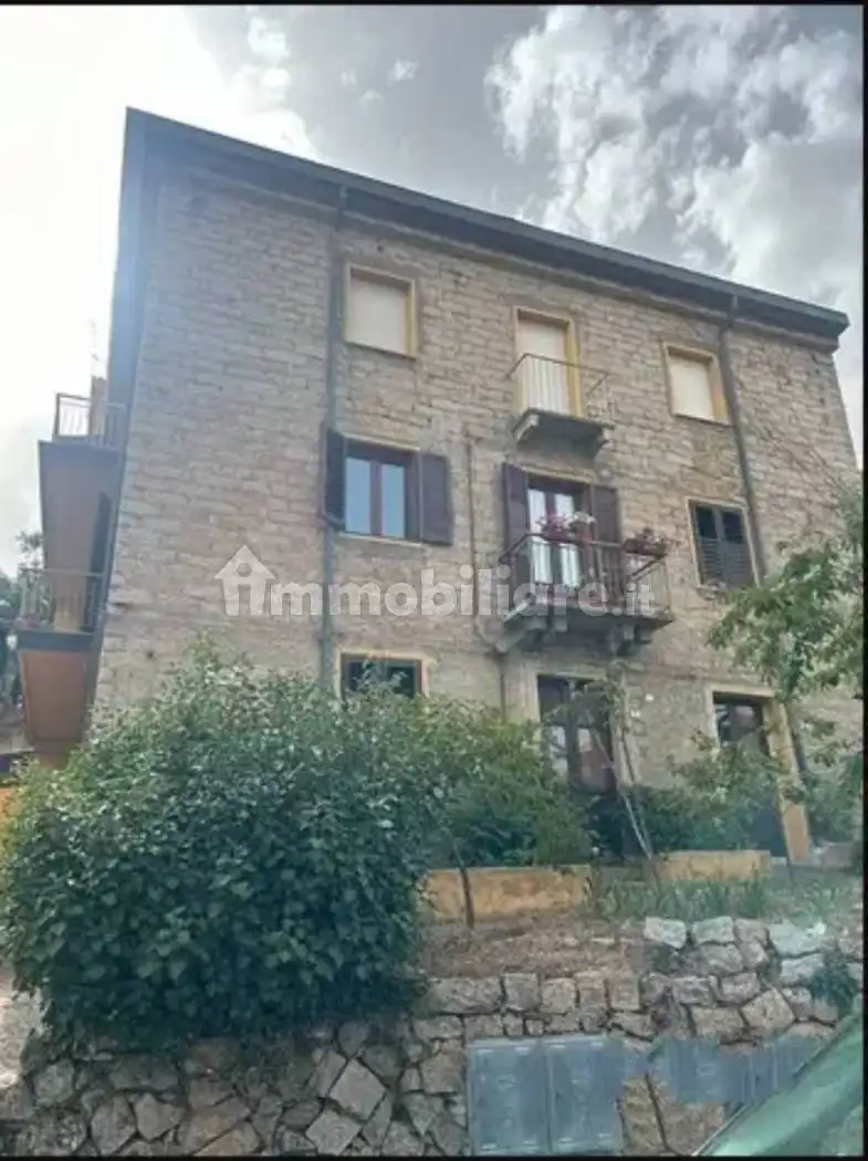 Appartamento in vendita a Gavoi