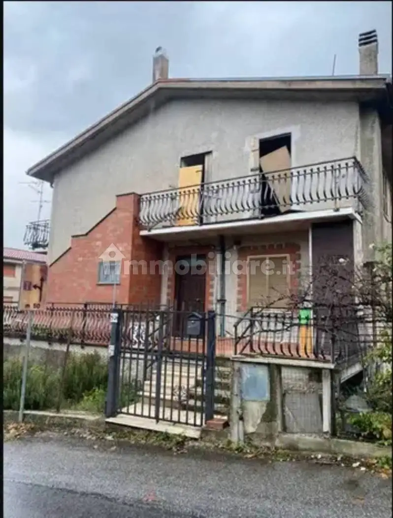 Palazzo - Edificio in vendita a Roiate