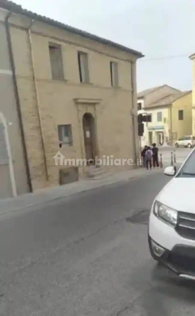 Palazzo - Edificio in vendita a Osimo