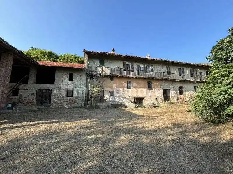 Rustico - Casale in vendita a Sciolze