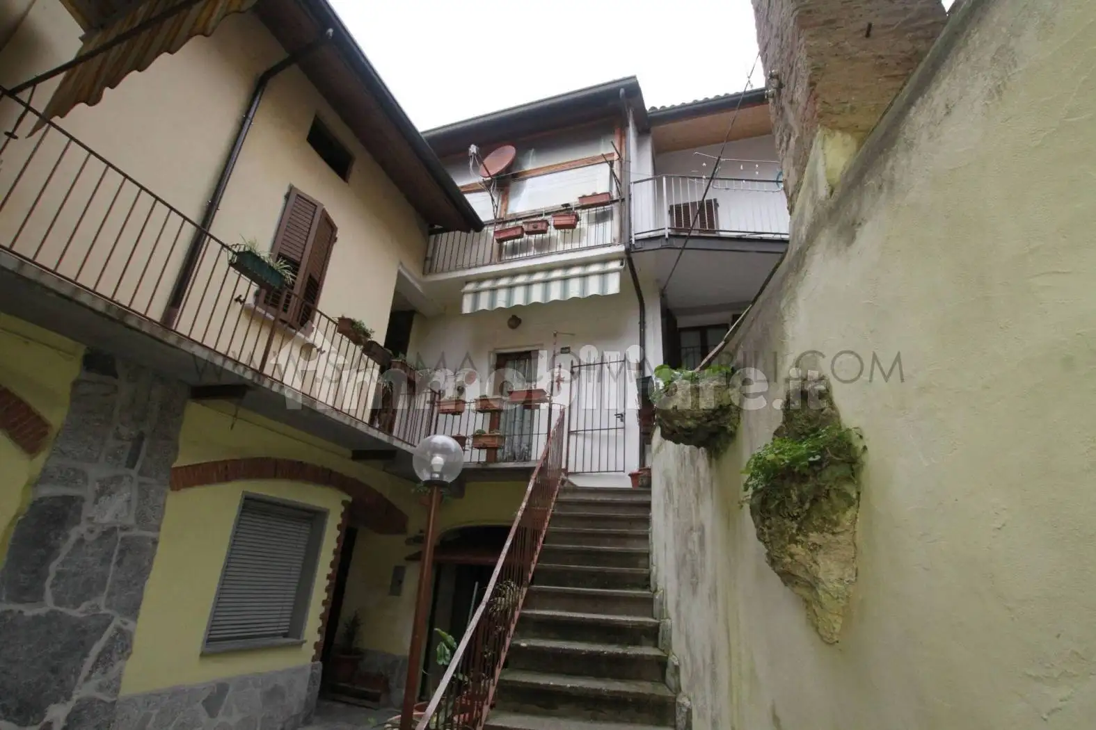 Casa indipendente in vendita a Lecco