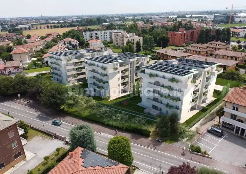 Appartamento in vendita a Curno