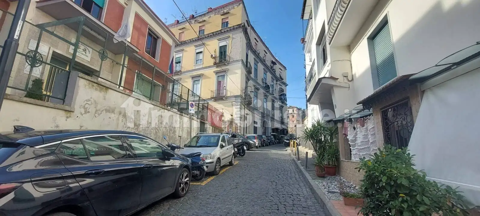 Appartamento in vendita a Napoli