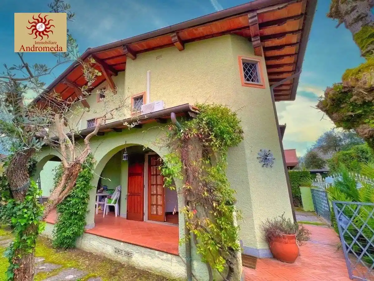 Villa in affitto a Forte dei Marmi