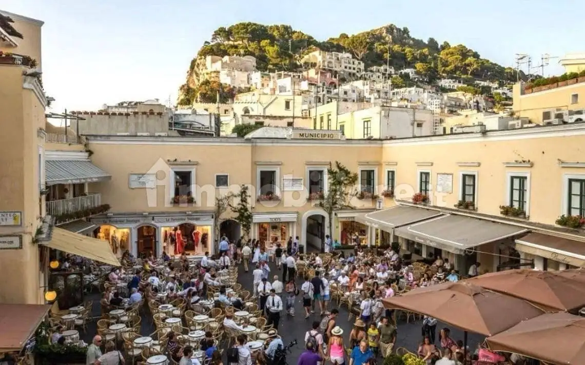 Appartamento in vendita a Capri