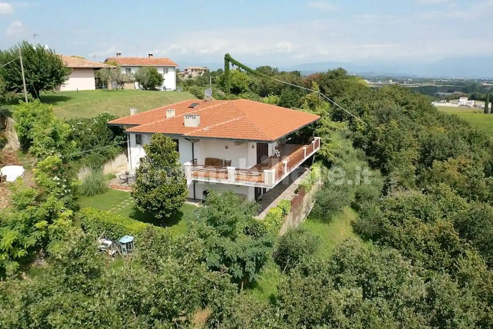Villa in vendita a Lonato del Garda