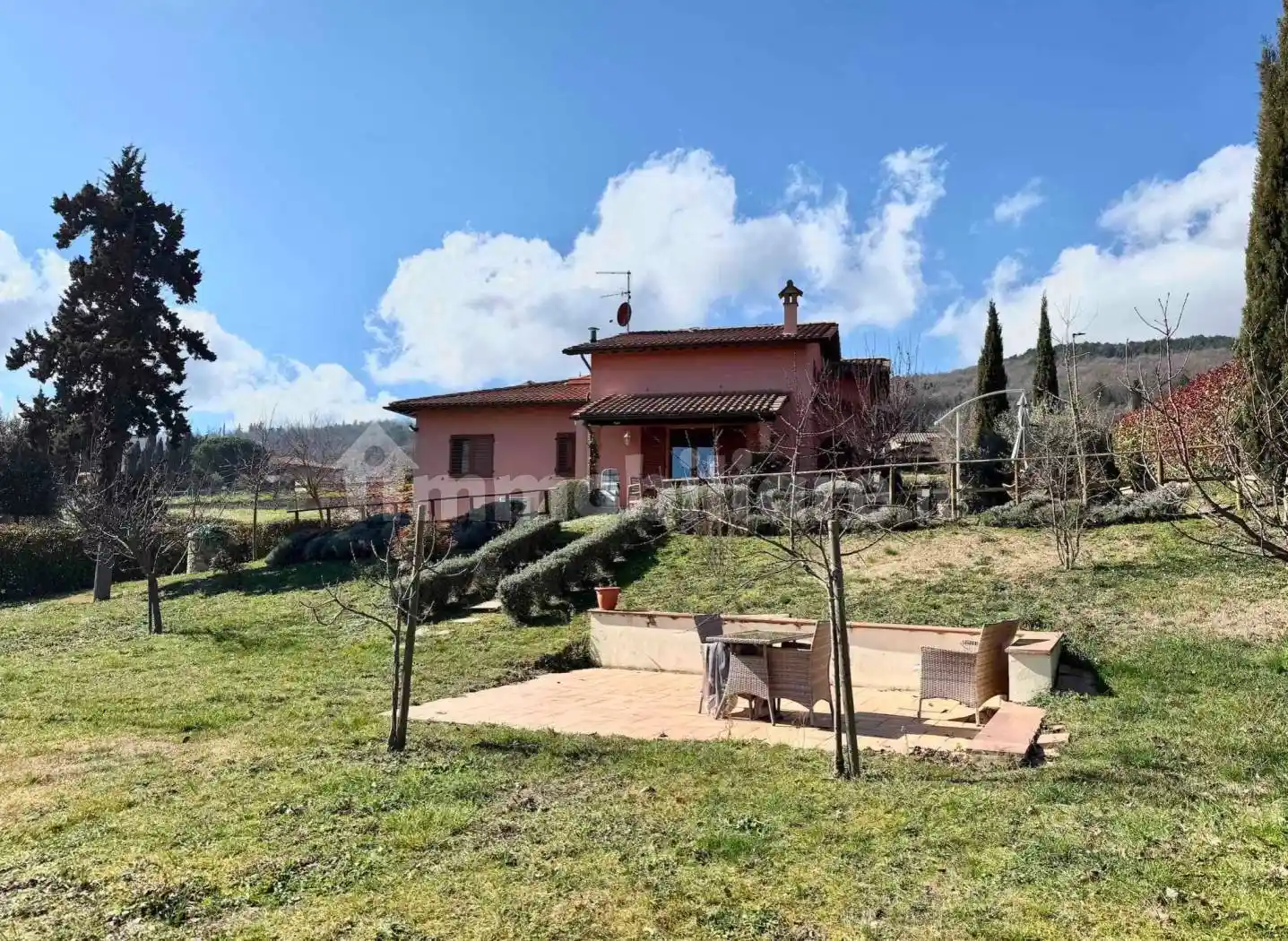 Villa in vendita a Sarteano