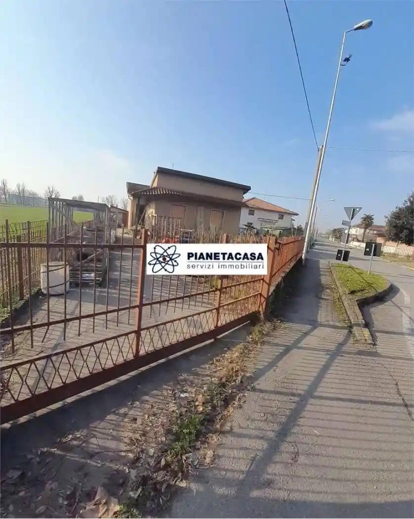 Casa indipendente in vendita a Osio Sopra