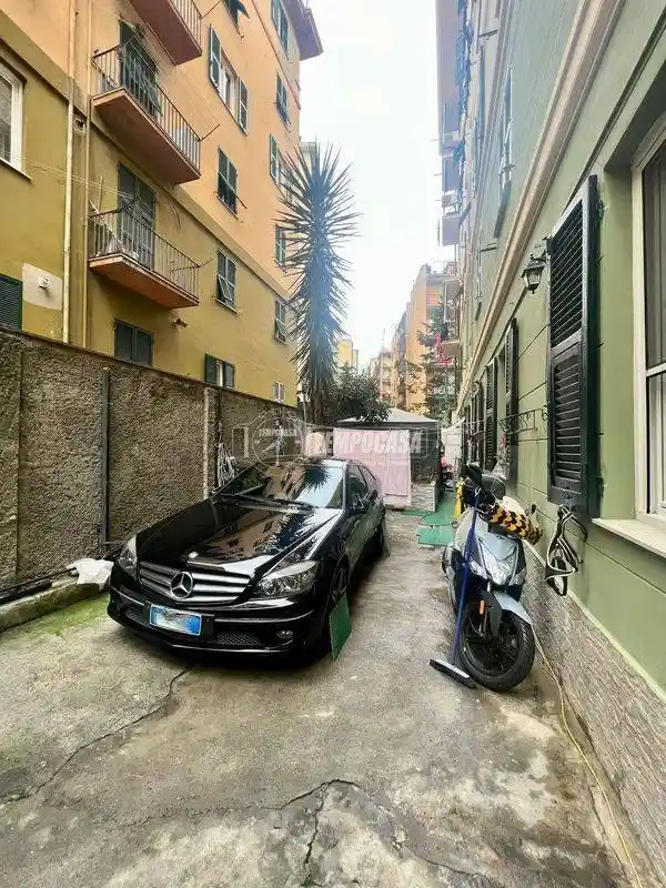 Appartamento in vendita a Genova