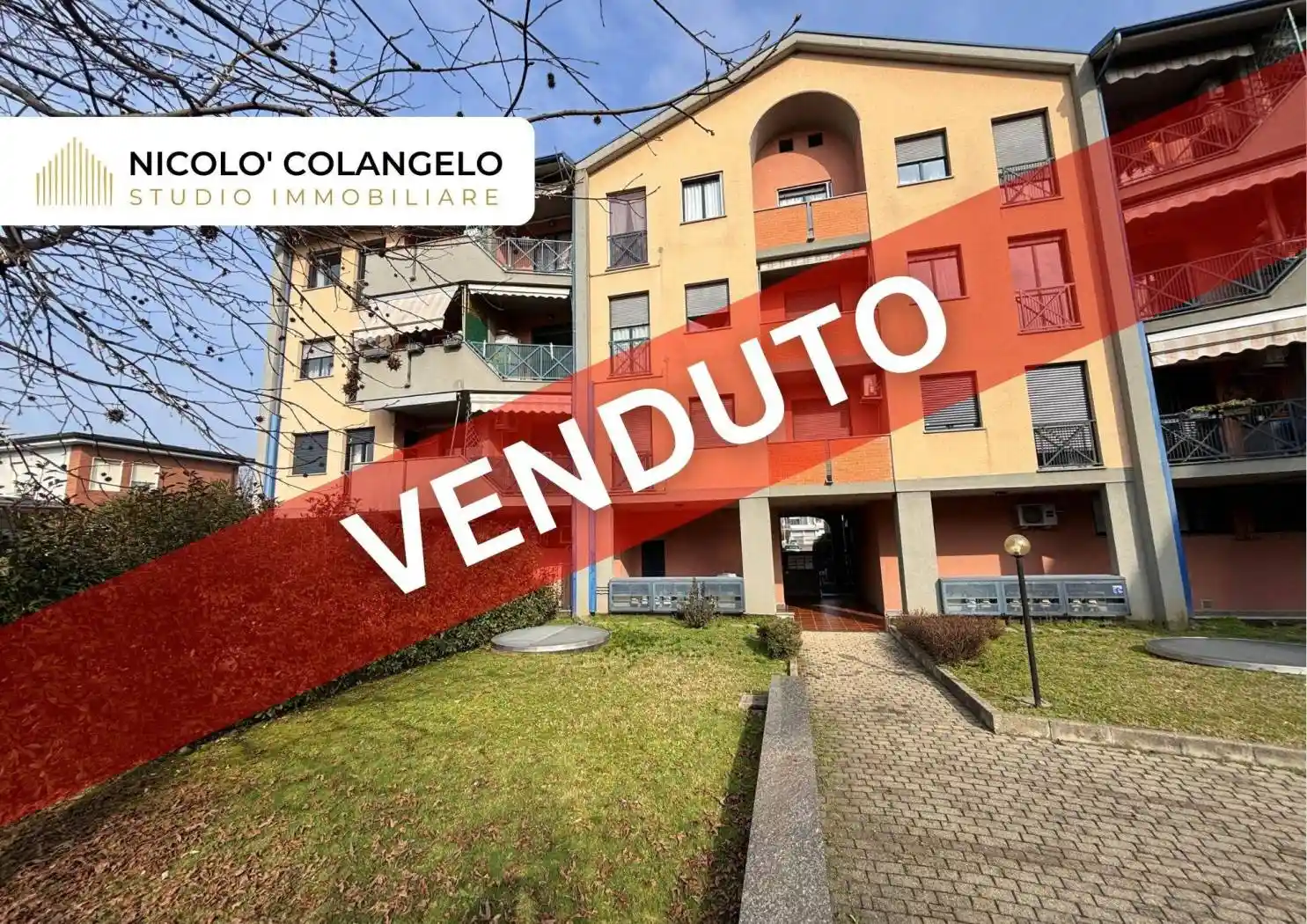 Appartamento in vendita a Caronno Pertusella