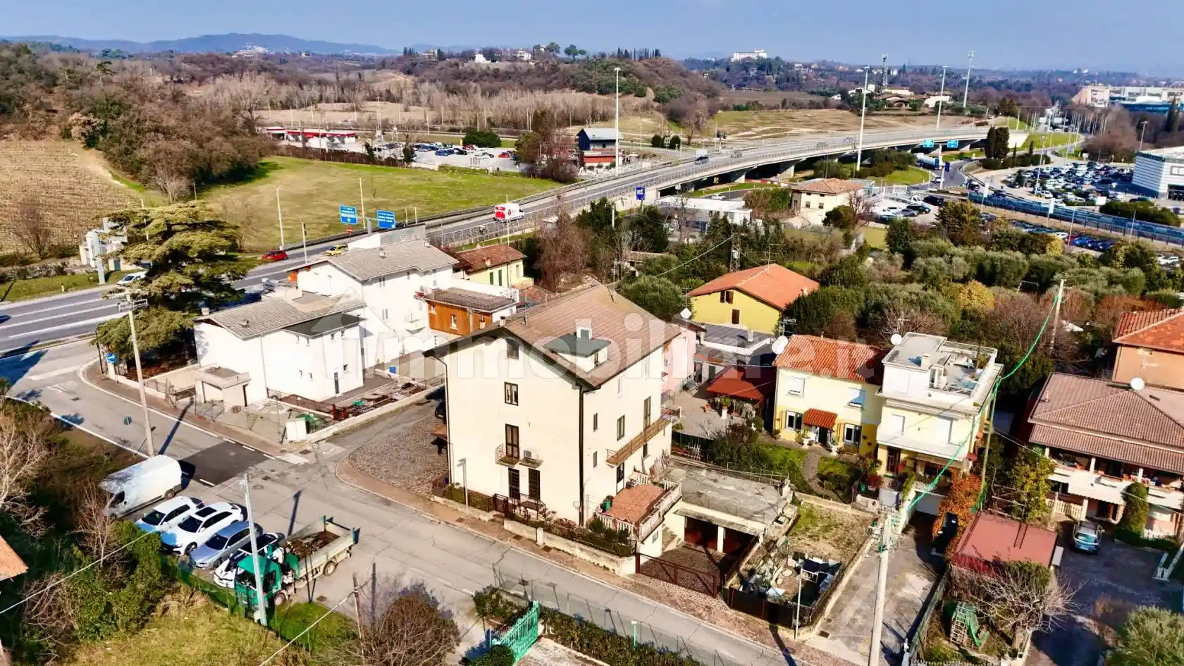 Casa indipendente in vendita a Desenzano del Garda