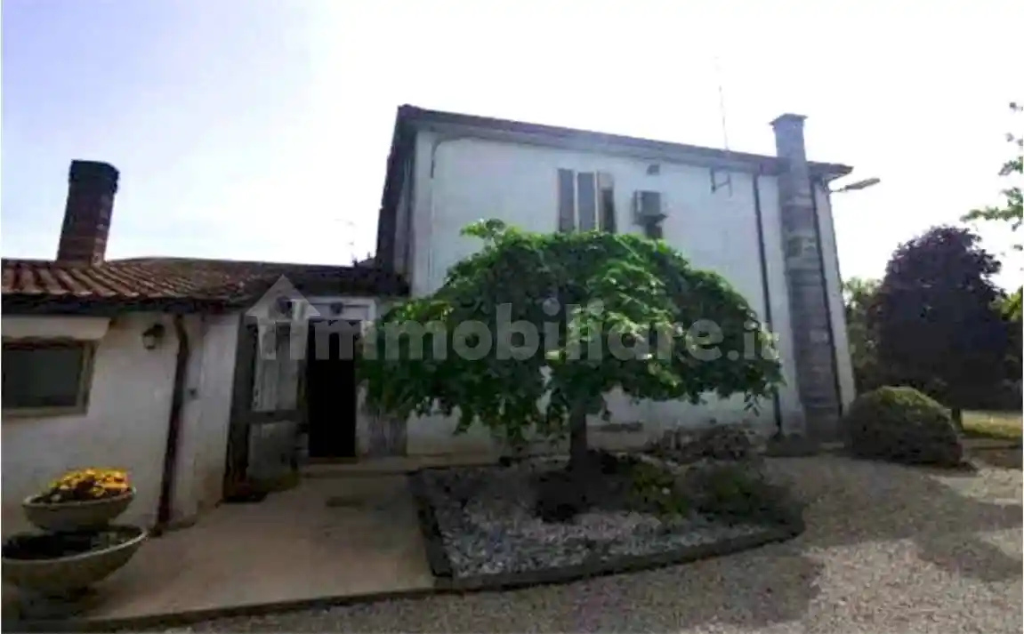 Rustico - Casale in vendita a Lendinara