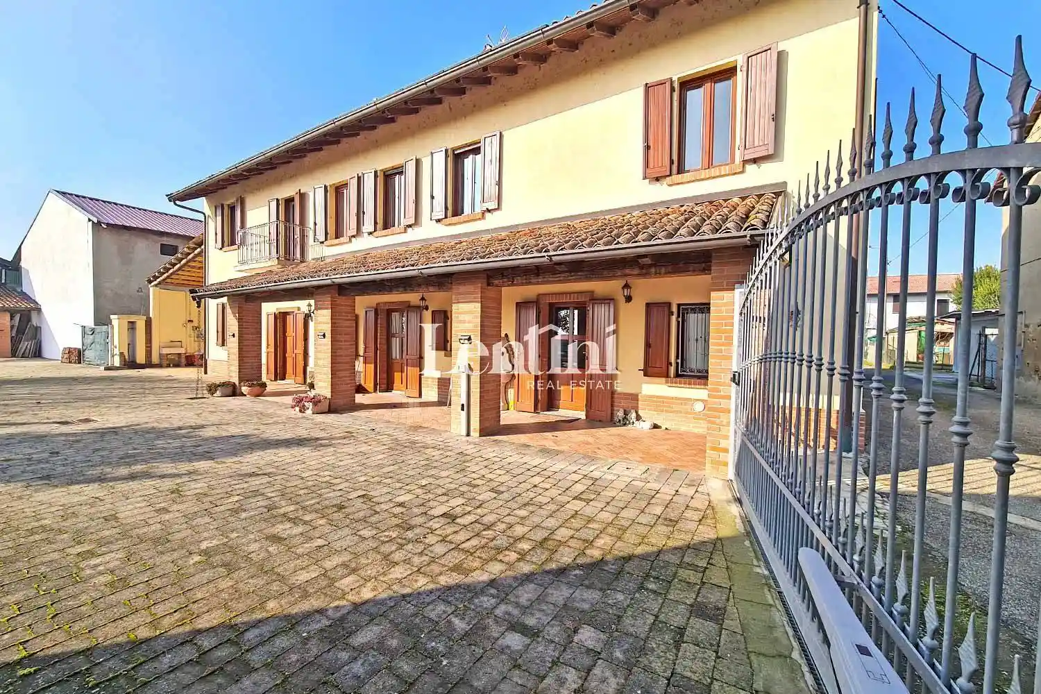Villa in vendita a Candia Lomellina