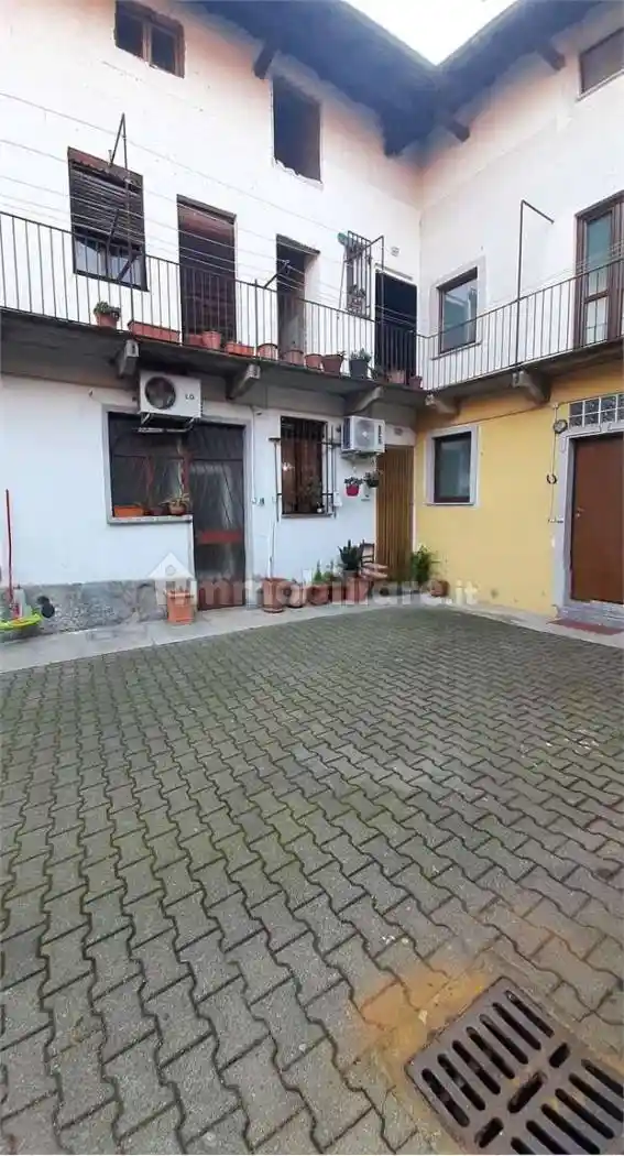 Appartamento in vendita a Busto Garolfo