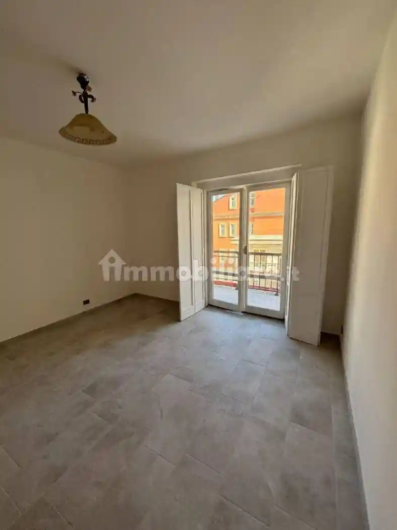 Bilocale corso Vittorio Emanuele, Emanuele II, C. Colombo, Morelli e Silvati, Avellino - foto 4