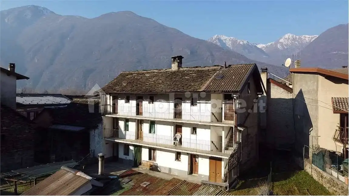 Casa indipendente in vendita a Beura-Cardezza