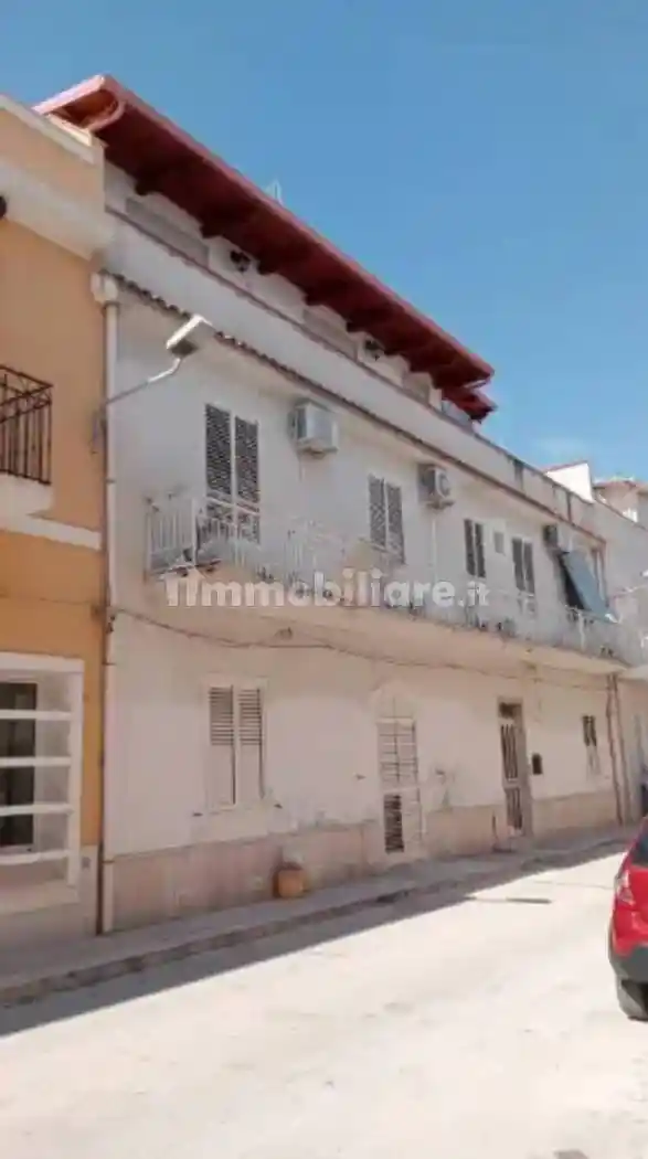 Casa indipendente in vendita a Rosolini