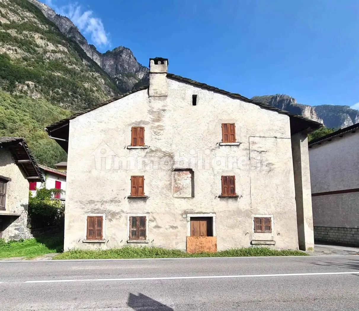 Casa indipendente in vendita a Samolaco
