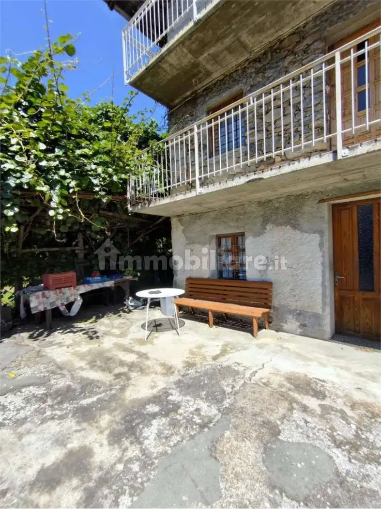 Terratetto unifamiliare 150 m², da ristrutturare, Challand-Saint-Victor - foto 5