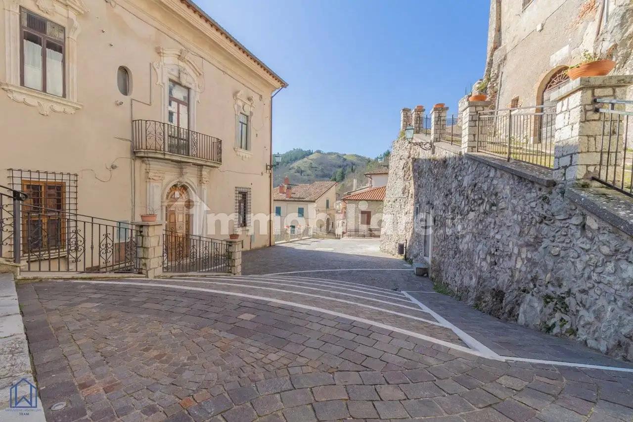 Appartamento in vendita a Vallinfreda