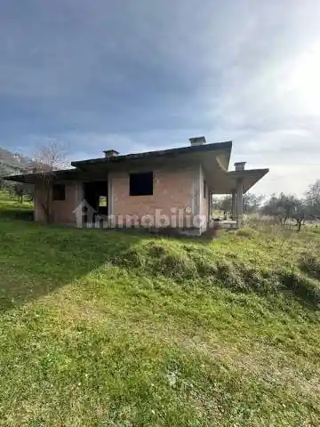 Rustico - Casale in vendita a Alatri