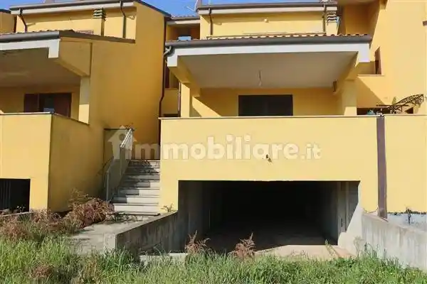 Villetta a schiera in vendita a Cisterna di Latina