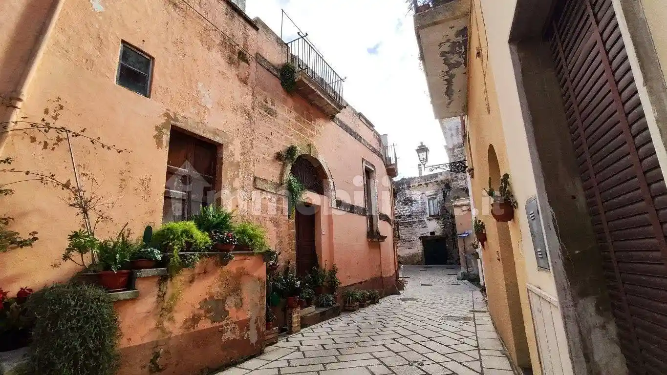 Palazzo - Edificio in vendita a Ruffano