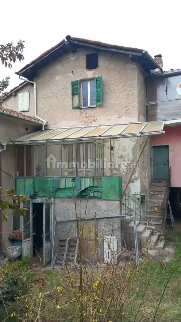 Casa indipendente in vendita a Cairo Montenotte