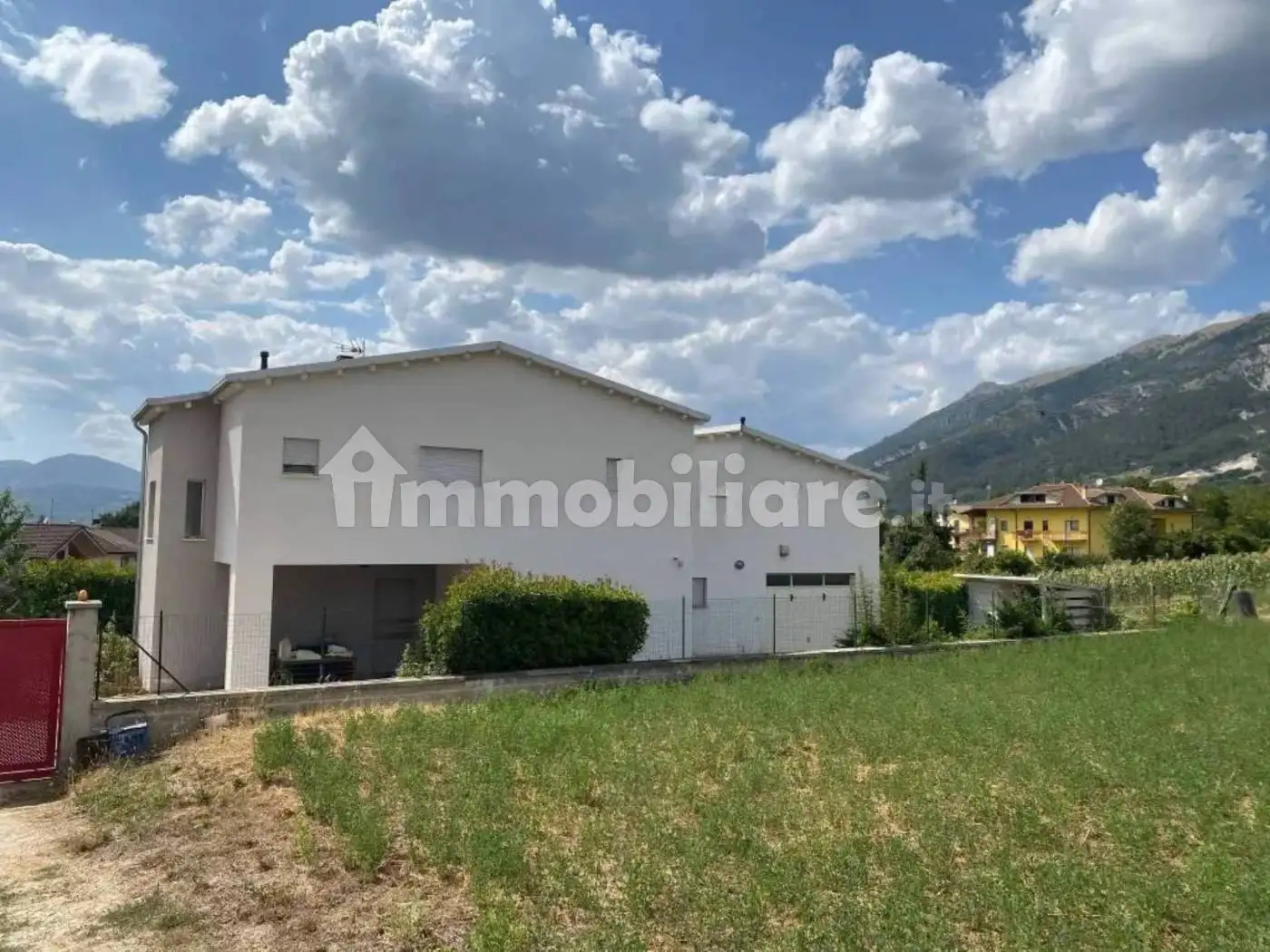 Villa in vendita a Pizzoli