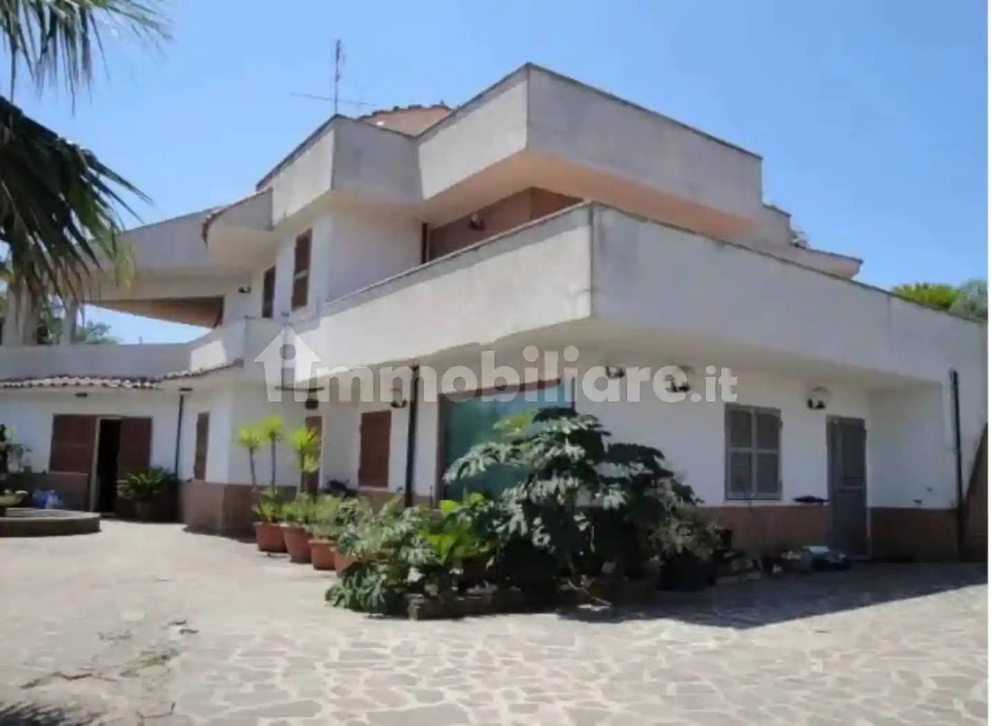 Villa in vendita a Nettuno