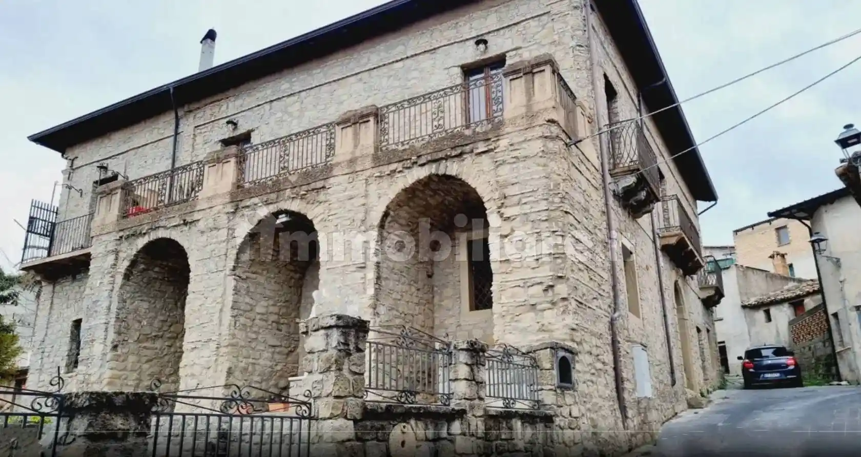 Palazzo - Edificio in Vendita - foto 2