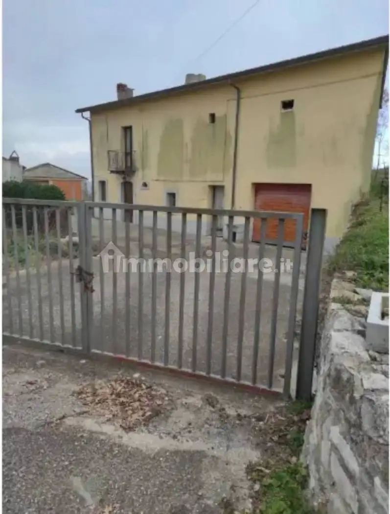 Rustico - Casale in vendita a Montecalvo Irpino